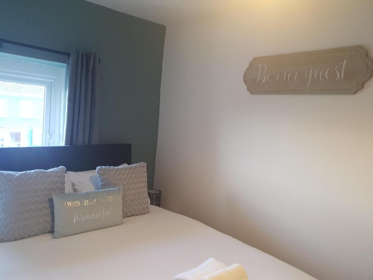 Topzy-Turvy - 1 Bedroom Apartment Swansea Exterior foto